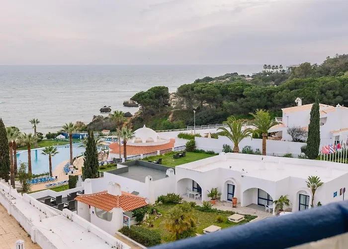 Grand Muthu Oura View Club Ξενοδοχείο με διαμερίσματα 5*