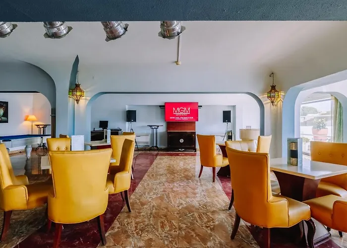 Grand Muthu Oura View Club Ξενοδοχείο με διαμερίσματα 5*