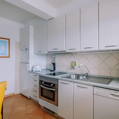 Grand Muthu Oura View Club מלון דירות אלבופיירה