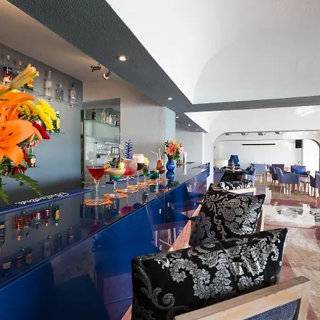 Aparthotel Grand Muthu Oura View Club