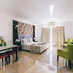 Grand Muthu Oura View Club 5*