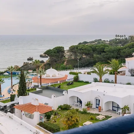 Grand Muthu Oura View Club Ξενοδοχείο με διαμερίσματα 5*