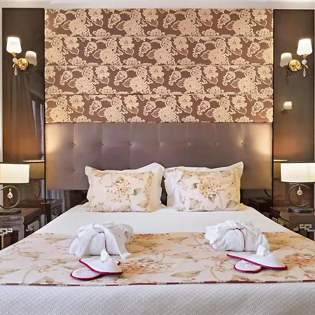 Ξενοδοχείο με διαμερίσματα Grand Muthu Oura View Club 5*