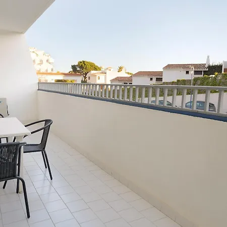 Ξενοδοχείο με διαμερίσματα Grand Muthu Oura View Club 5*
