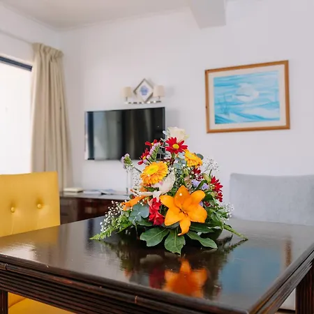 Grand Muthu Oura View Club Ξενοδοχείο με διαμερίσματα