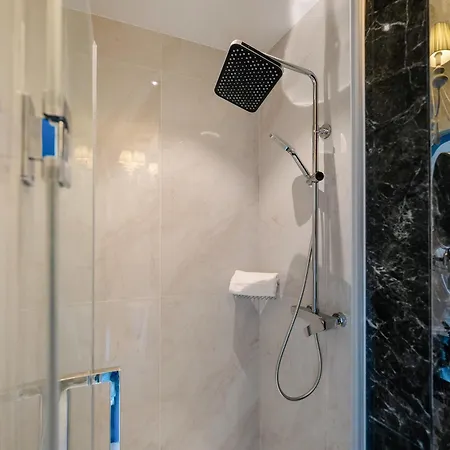 Aparthotel Grand Muthu Oura View Club 5*