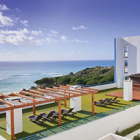 Ξενοδοχείο με διαμερίσματα Grand Muthu Oura View Club 5*